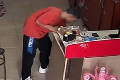 Manisa Turgutlu'da hırsızlık anı kamerada