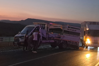 Kilis’te tır ile pikap çarpıştı: 3 yaralı