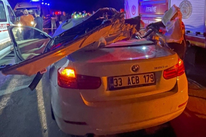 Mersin'de otomobil, park halindeki kamyona çarptı: 1 ölü, 1 yaralı