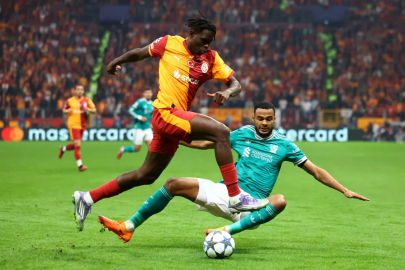 Şampiyonlar Ligi'nde gövde gösterisi: Galatasaray Liverpool'u Osimhen'le yıktı