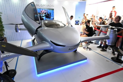 Yerli uçan araba AirCar ön siparişe açıldı: Teslim tarihi ve menzili belli oldu!