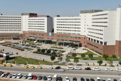 Elazığ’da balkondan düşen çocuk yaralandı