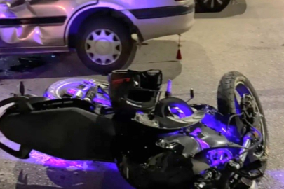 Kütahya Emet'te motosiklet otomobile çarptı: 2 yaralı