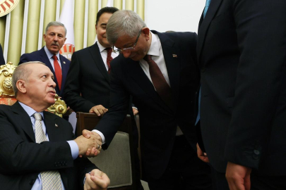 Cumhurbaşkanı Erdoğan'la el de sıkışmıştı! Sessizliğini bozdu...