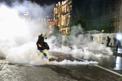 Gürcistan’da seçim protestoları! Sokaklar savaş alanına döndü