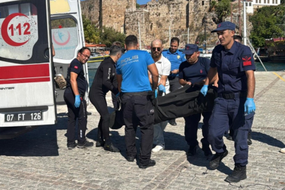 Antalya'da falezlerden düşen genç kız hayatını kaybetti