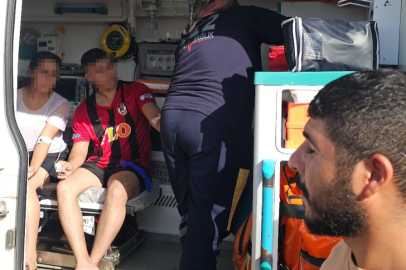 Gaziantep'te suda çırpınan 2 genci çevredekiler son anda kurtardı