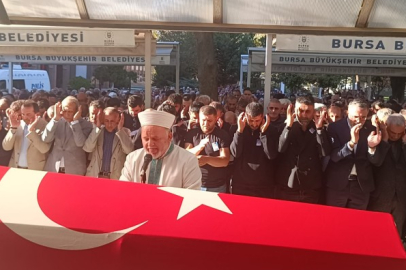 Vefat eden gazi polis memuru Bursa'da son yolculuğuna uğurlandı