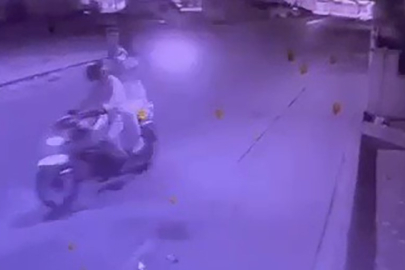 Adana'da motosikletli şüpheliler otomatik tabancayla berber dükkanına ateş açtı