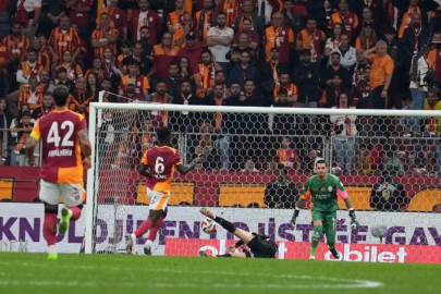 Galatasaray'da savunma krizi! Davinson Sanchez...