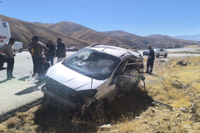 Hakkari'de trafik kazası: 4 yaralı