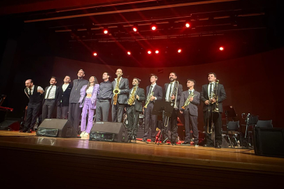 Bursa'da M Lisa ve Tolga Bilgin konser verdi