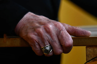 Devlet Bahçeli'nin yüzüğü ve rozeti dikkat çekti! MHP'li isim anlamını açıkladı