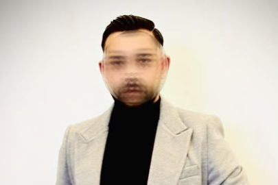 Bursa'da eşini yaraladı yetmedi altınları alarak kaçtı! Çocuklarının gözü önünde...