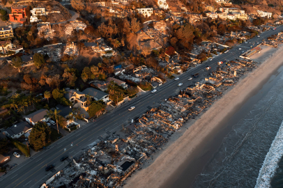 Los Angeles'ta 12 kişinin öldüğü Palisades yangını ile ilgili 1 kişi gözaltına alındı