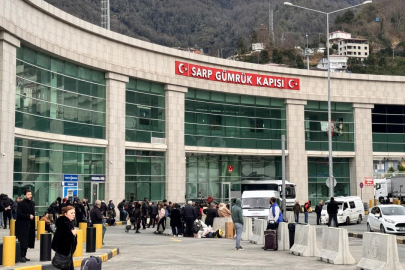 Sarp Sınır Kapısı’ndan 9 ayda 4 milyona yakın yolcu geçti