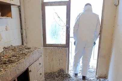 Bursa'da çöp eve dönmüştü: O bina boşaltıldı!