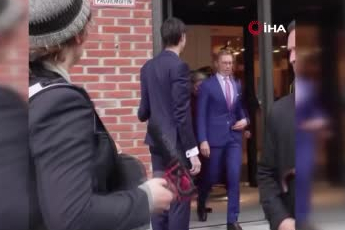 Finlandiya polisi, Cumhurbaşkanı Stubb’a İsrail’le silah ticaretine ilişkin soru soran gazeteciye müdahale etti