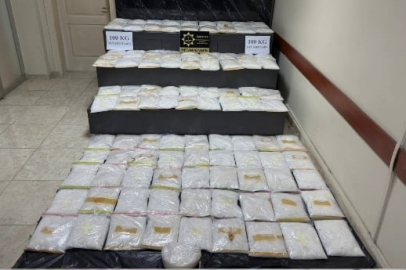 Sakarya'da otoyolda tarihi operasyon: 100 kilo uyuşturucu cipin bagajında bulundu