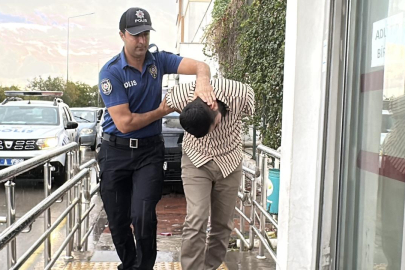 Çakarlı araçla kendini polis olarak tanıtıp üst araması yapan zanlı tutuklandı