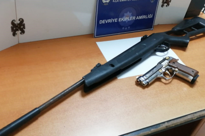 Edirne Keşan’da polisin durdurduğu şüphelinin üzerinden havalı tüfek ve kurusıkı tabanca çıktı