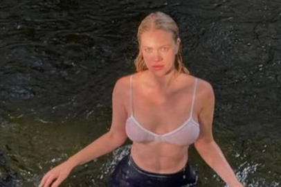 Şöhretin zirvesindeyken ülkeyi terk eden Serel Yereli tatil pozlarıyla gündemde!