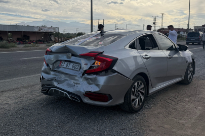 Iğdır'da 3 araç birbirine girdi