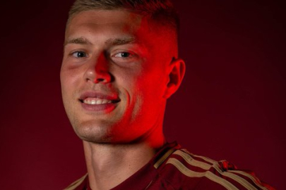 Fenerbahçe'de yeni golcü belli oldu: Yıldız forvetle transfer görüşmeleri başlıyor!