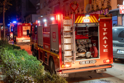 Manisa'da kendisinden şikayetçi olan eşine kızıp evi ateşe verdi