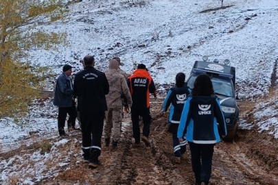 Tunceli'de ekipler hastalanan kadın için seferber oldu