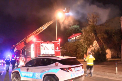 İstanbul Fatih'te 2 katlı metruk binada yangın