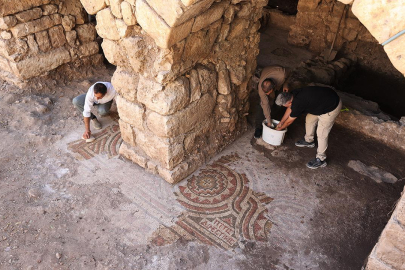 Midyat’ta 1500 yıllık mozaik keşfi