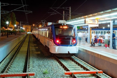 Tam 40 bin lira! İZBAN'da unutulan para sahibini arıyor