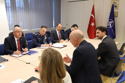 Bakan Güler'in NATO Karargahı'ndaki temasları