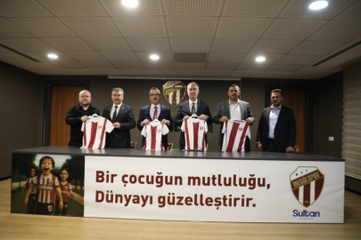 Bursa İnegölspor’dan 60 bin öğrenciye forma ve eşofman kampanyası