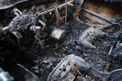 Yolun ortasını ağlarla kapattılar! Ukrayna'da dikkat çeken görüntüler...