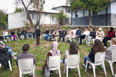 Bursa Nilüferli gençler Üçpınar Mahallesi’nde bir araya geldi