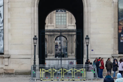 Louvre Müzesi nasıl soyuldu neler çalındı?