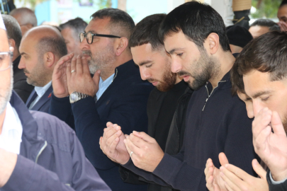 Orkun Kökçü'nün babaannesi Eskişehir'de son yolculuğuna uğurlandı