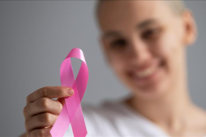 Uzmanlardan mamografi çağrısı! Her 8 kadından biri risk altında: Erken tanı hayat kurtarıyor!