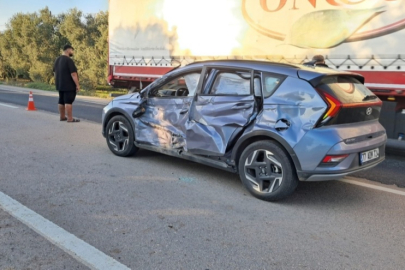 Bursa'da kamyon ile otomobil çarpıştı: 1 yaralı