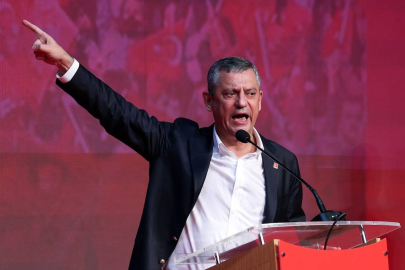 Özgür Özel: Bırakın kent lokantaları, kreşler, öğrenci yurtları açmaya devam edelim