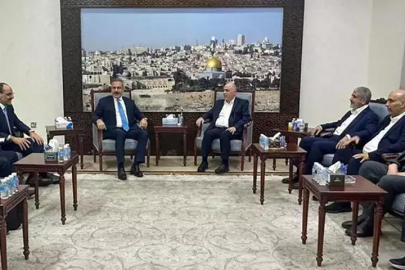 Dışişleri Bakanı Fidan ve MİT Başkanı Kalın, Hamas'la Doha'da bir araya geldi