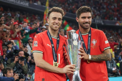 Fenerbahçe'de Portekizli yıldız transferi: Sözleşmesi sona eriyordu!