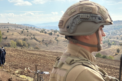 Sivas'ta komşusunu öldüren firari jandarmaya ateşle karşılık verdi, yaralı şekilde yakalandı