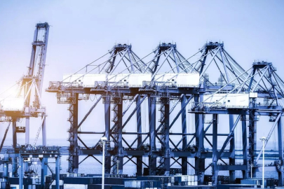 ABD basını: Trump Çin’i yakalamaya çalışıyor ama yeterince hızlı değil