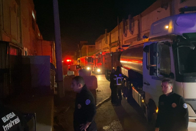Bursa'da mobilya imalathanesinde korkutan yangın