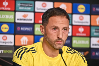 Domenico Tedesco'dan Stuttgart maçı öncesi açıklama: Bazen geriye yaslanacaksınız