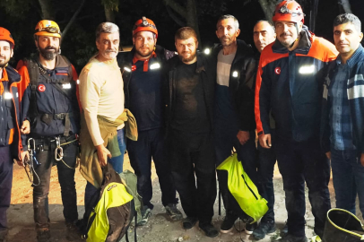 Tunceli'de kayalıklarda mahsur kalan şahıs AFAD ekiplerince kurtarıldı