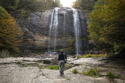 Bursa'da fay kırığıyla oluşan Suuçtu Şelalesi ziyaretçilerini karşılıyor